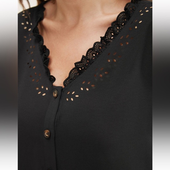 BloomChic Plus Size 2XL Solid Lace Trim Button Up Laser Cut Puff Sleeve Blouse - Picture 4 of 6